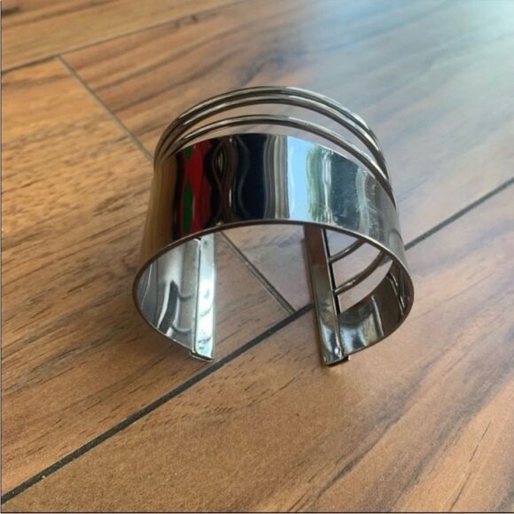 Express Gunmetal Cuff Bracelet - Picture 2 of 6